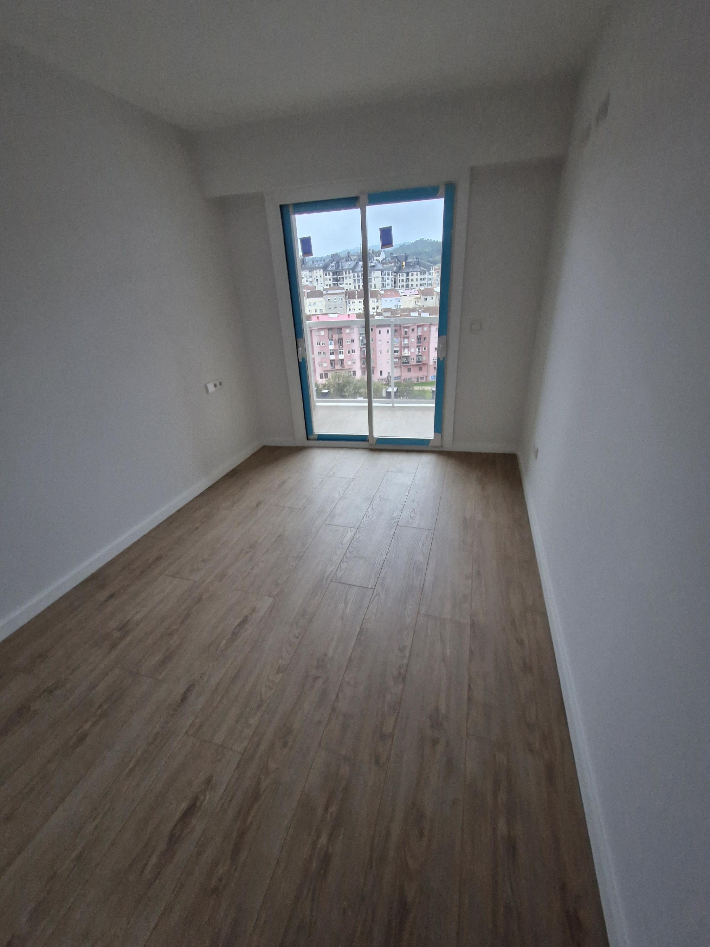 Imagen 4 Apartamento en venta en Ourense / Frente Plaza de Concepción Arenal