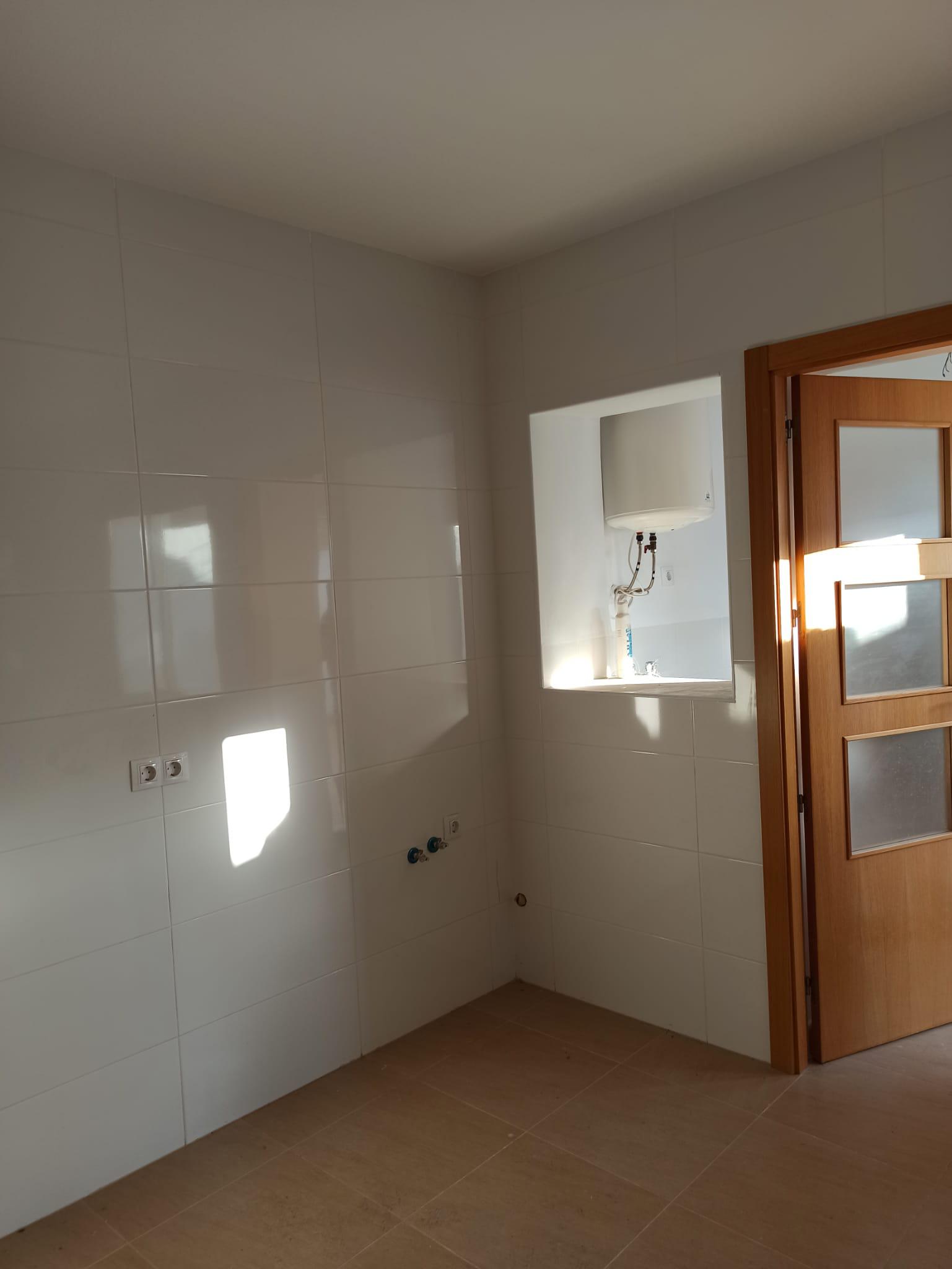 Imagen 12 Piso en venta en Hellín / Piso amplio recien reformado, situado zona norte Hellin