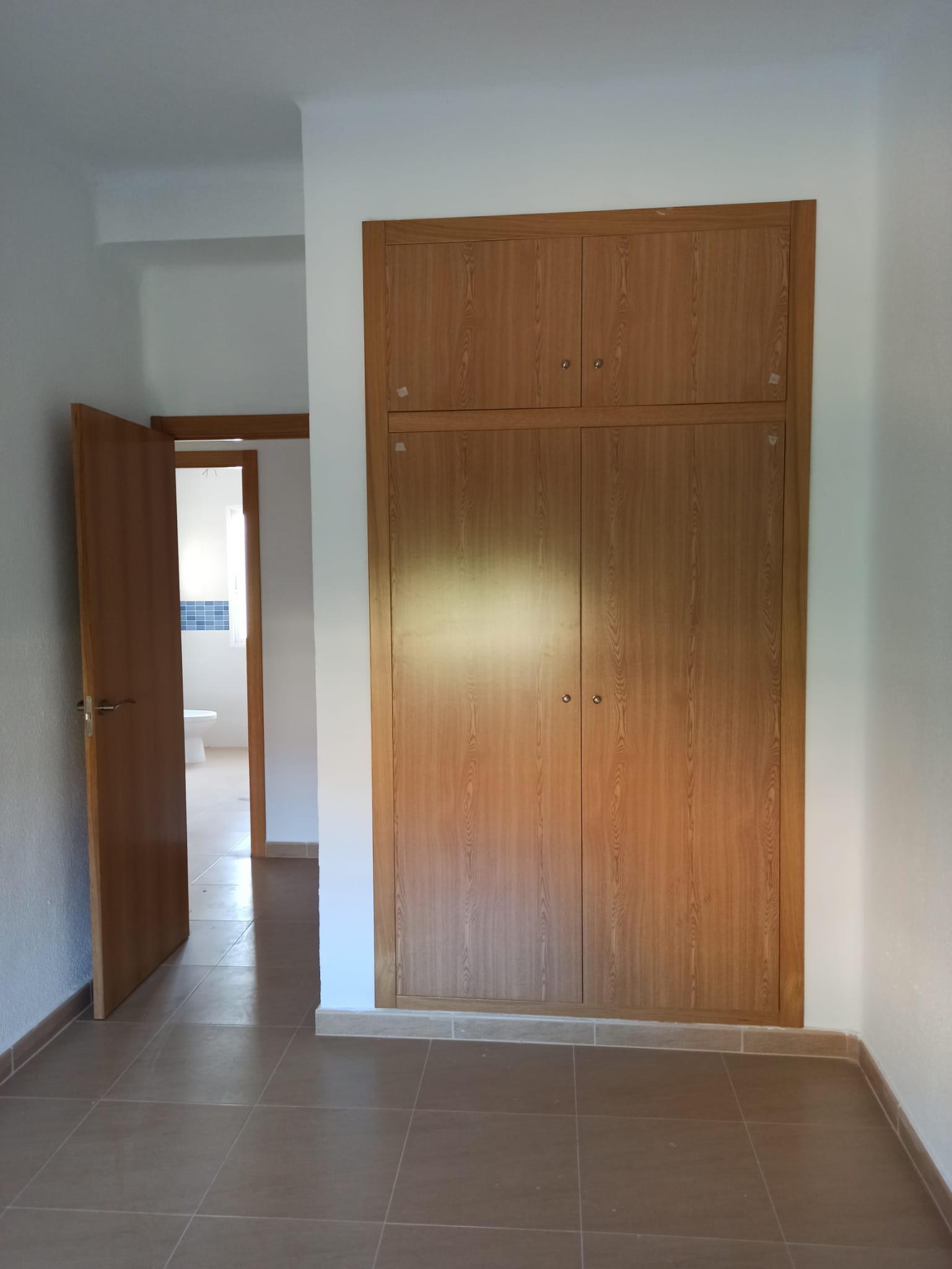 Imagen 15 Piso en venta en Hellín / Piso amplio recien reformado, situado zona norte Hellin