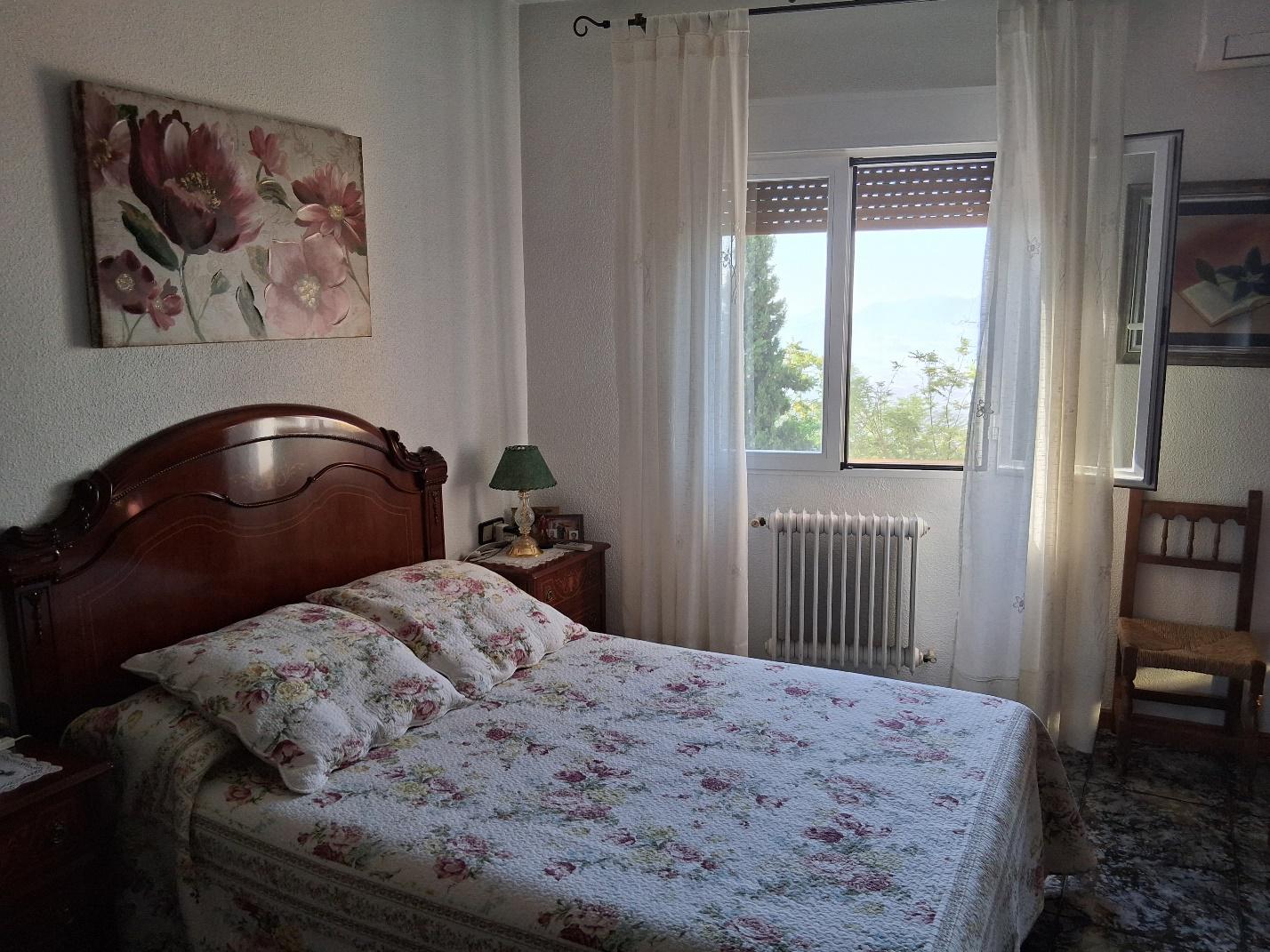 Imagen 6 Casa Adosada en venta en Baeza / Casa en la mejor zona del Murallas de Baeza. 