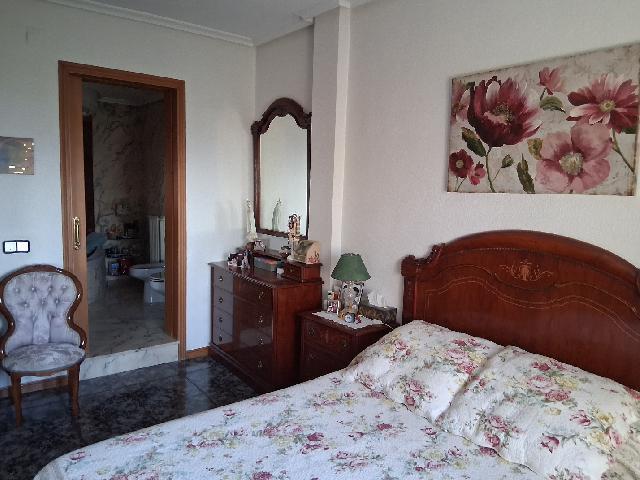 Imagen 11 Inmueble 277467 - Casa Adosada en venta en Baeza / Casa en la mejor zona del Murallas de Baeza. 