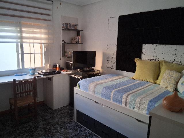 Imagen 15 Inmueble 277467 - Casa Adosada en venta en Baeza / Casa en la mejor zona del Murallas de Baeza. 