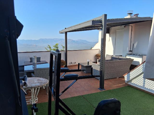 Imagen 5 Inmueble 277467 - Casa Adosada en venta en Baeza / Casa en la mejor zona del Murallas de Baeza. 