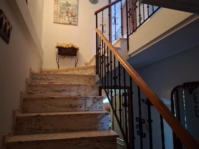 Imagen 17 Inmueble 277467 - Casa Adosada en venta en Baeza / Casa en la mejor zona del Murallas de Baeza. 