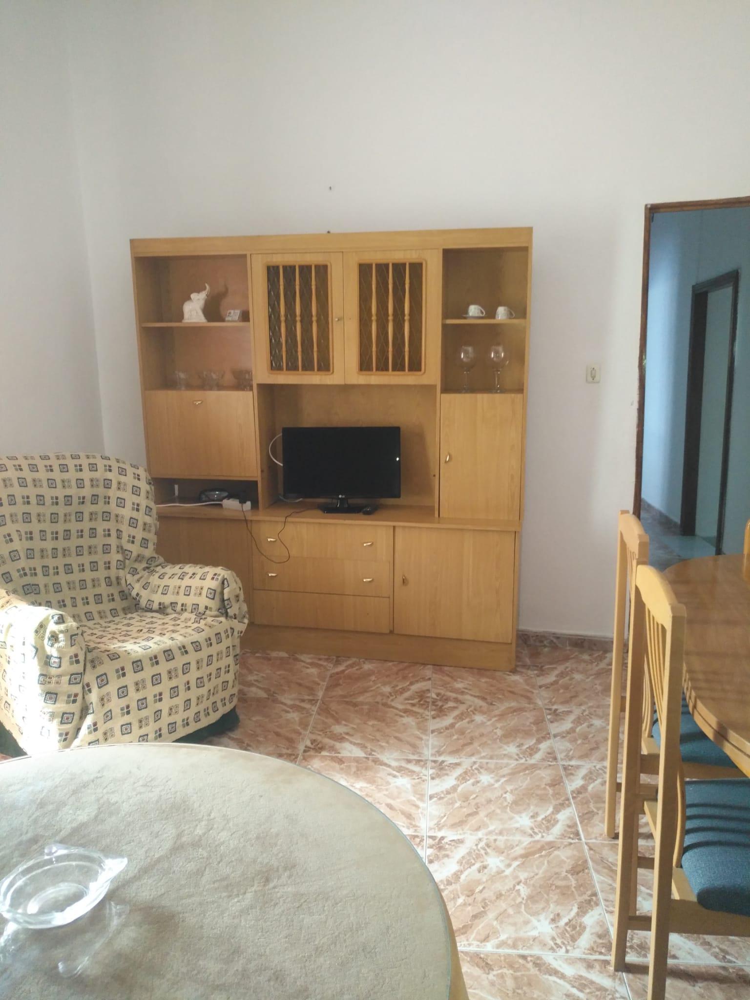 Imagen 4 Casa Adosada en venta en Baeza / Casa para reformar en el centro. Cerca del Ayuntamiento