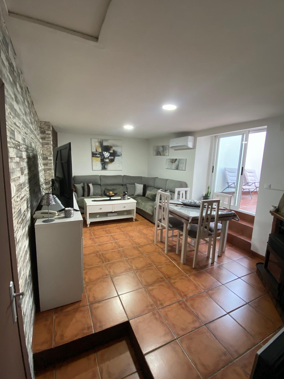 Imagen 16 Casa Adosada en venta en Rus / Casa situada al lado del la plaza de  Rus