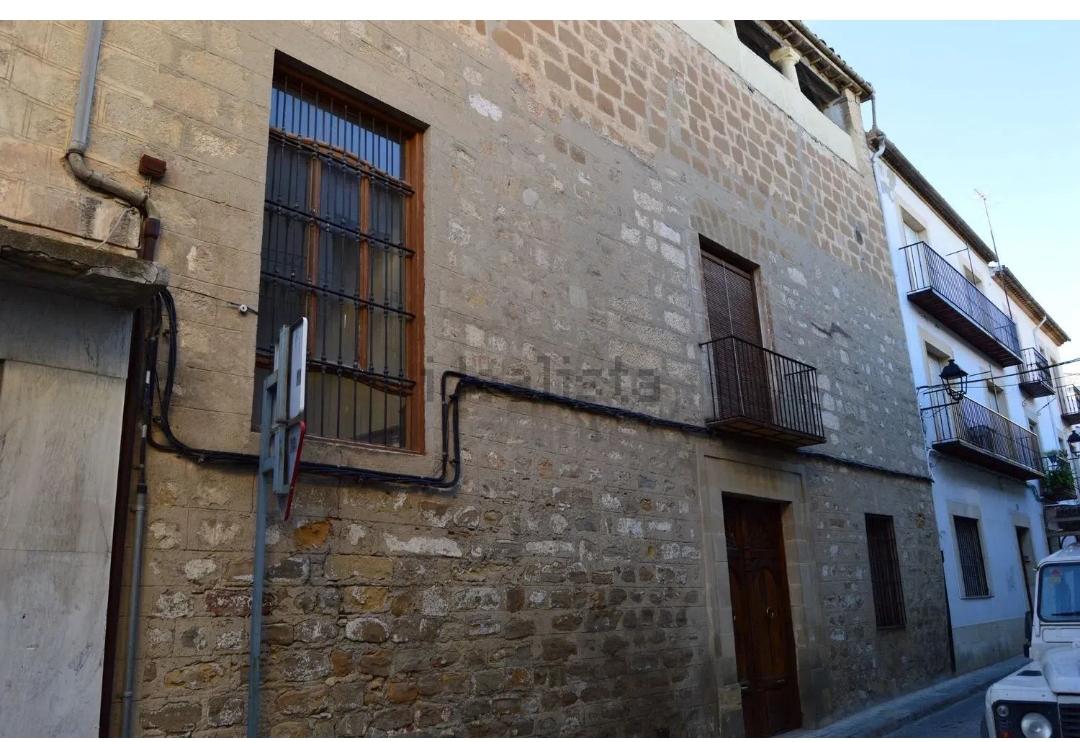 Imagen 7 Casa Adosada en venta en Baeza / Casa solariega en el centro de Baeza.