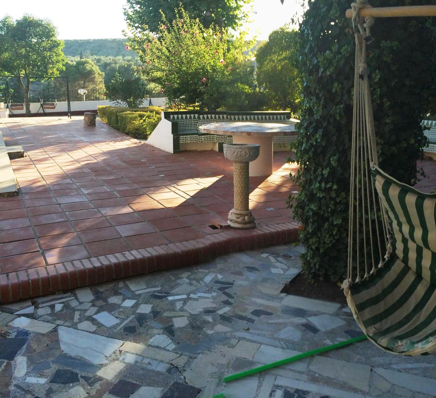 Imagen 9 Casa Aislada en venta en Baeza / Zona de chalets junto a la carretera acceso a Baeza.