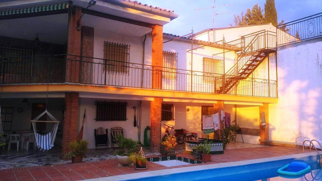 Imagen 16 Casa Aislada en venta en Baeza / Zona de chalets junto a la carretera acceso a Baeza.