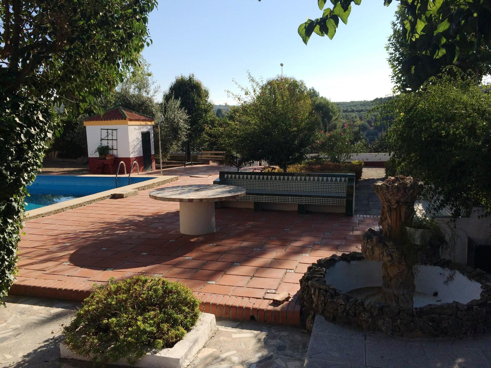 Imagen 20 Casa Aislada en venta en Baeza / Zona de chalets junto a la carretera acceso a Baeza.