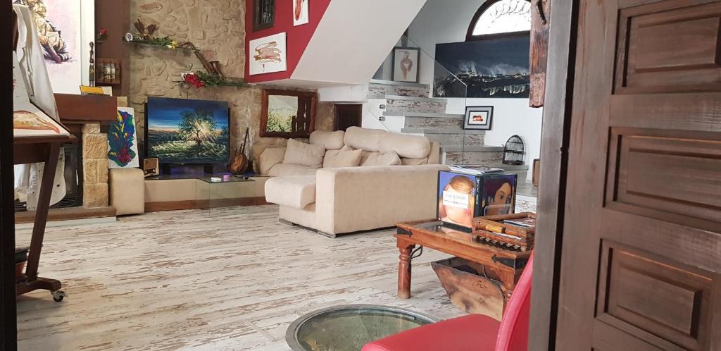 Imagen 4 Casa Adosada en venta en Baeza / En el centro de Baeza. Zona intramuros.