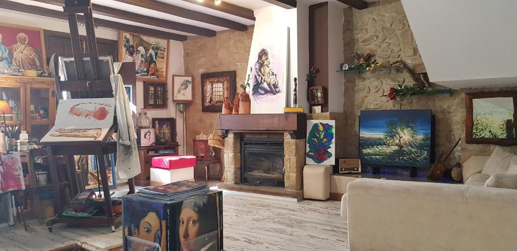 Imagen 23 Casa Adosada en venta en Baeza / En el centro de Baeza. Zona intramuros.