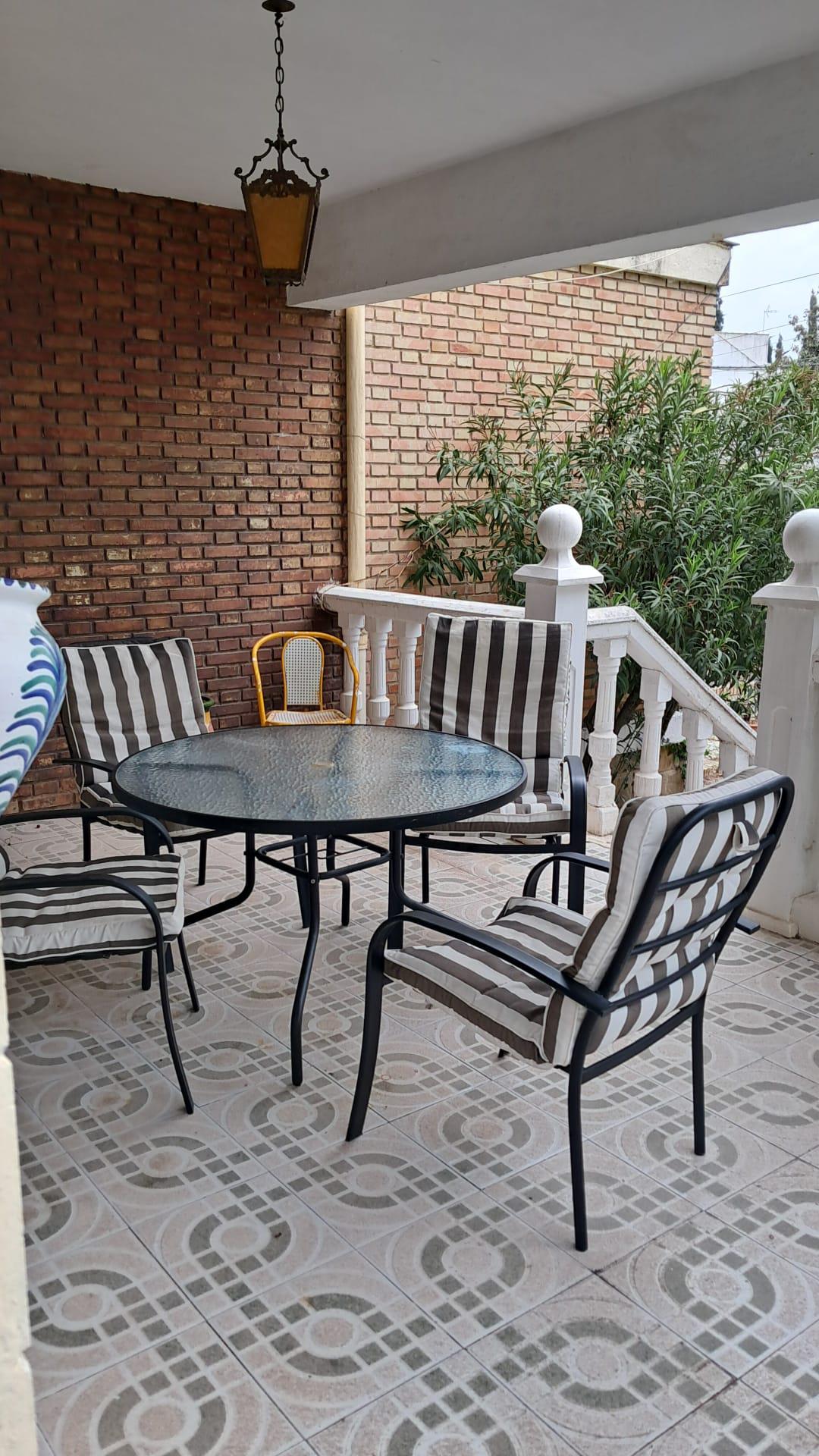 Imagen 1 Casa Aislada en venta en Baeza / Casa chatet en la yedra zona residencial