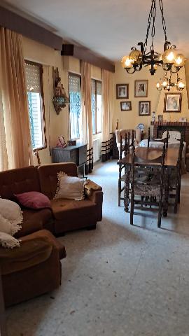 Imagen 11 Inmueble 297994 - Casa Aislada en venta en Baeza / Casa chatet en la yedra zona residencial