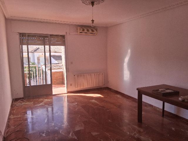 Imagen 5 Inmueble 298843 - Apartamento en venta en Baeza / Piso frente al ambulatorio y estación de autobuses