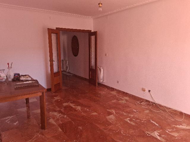 Imagen 9 Inmueble 298843 - Apartamento en venta en Baeza / Piso frente al ambulatorio y estación de autobuses