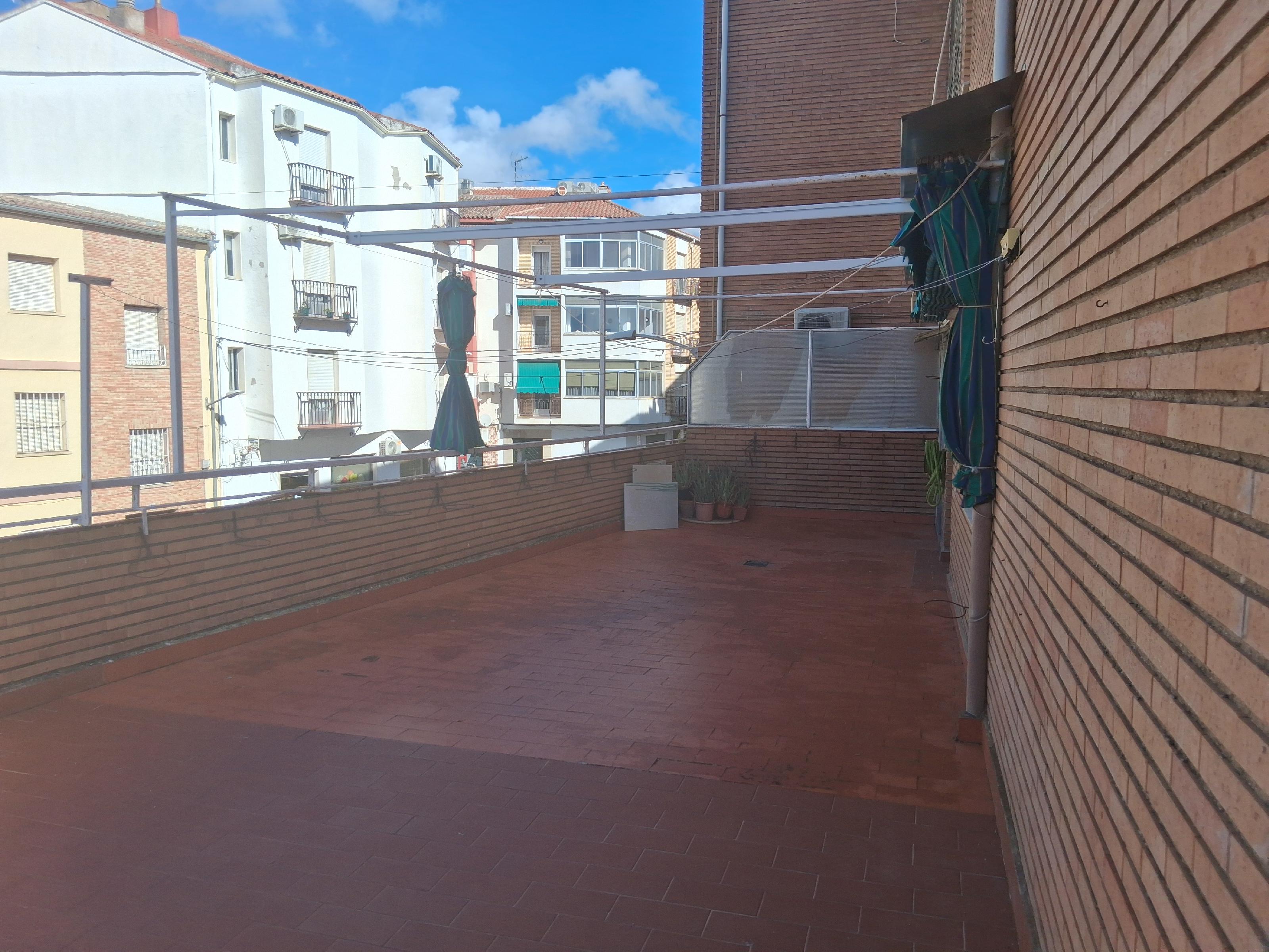 Imagen 10 Apartamento en venta en Baeza / Piso frente al ambulatorio y estación de autobuses