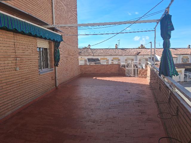Imagen 1 Inmueble 298843 - Apartamento en venta en Baeza / Piso frente al ambulatorio y estación de autobuses