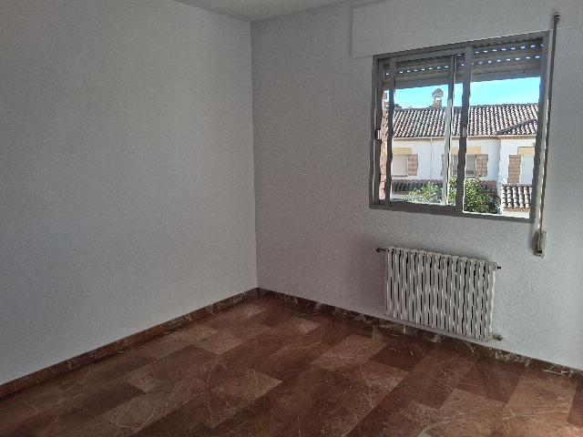 Imagen 19 Inmueble 298843 - Apartamento en venta en Baeza / Piso frente al ambulatorio y estación de autobuses