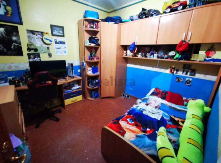 Imagen 4 Apartamento en venta en Jaén / Cerca de la Plaza Santiago. y de la Escuela de Arte.