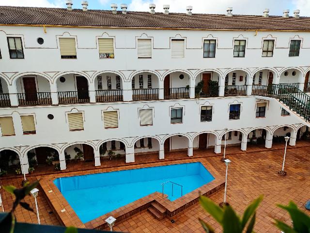 Imagen 1 Inmueble 301356 - Dúplex en venta en Úbeda / Al lado de la avenida de la Libertad y centro.