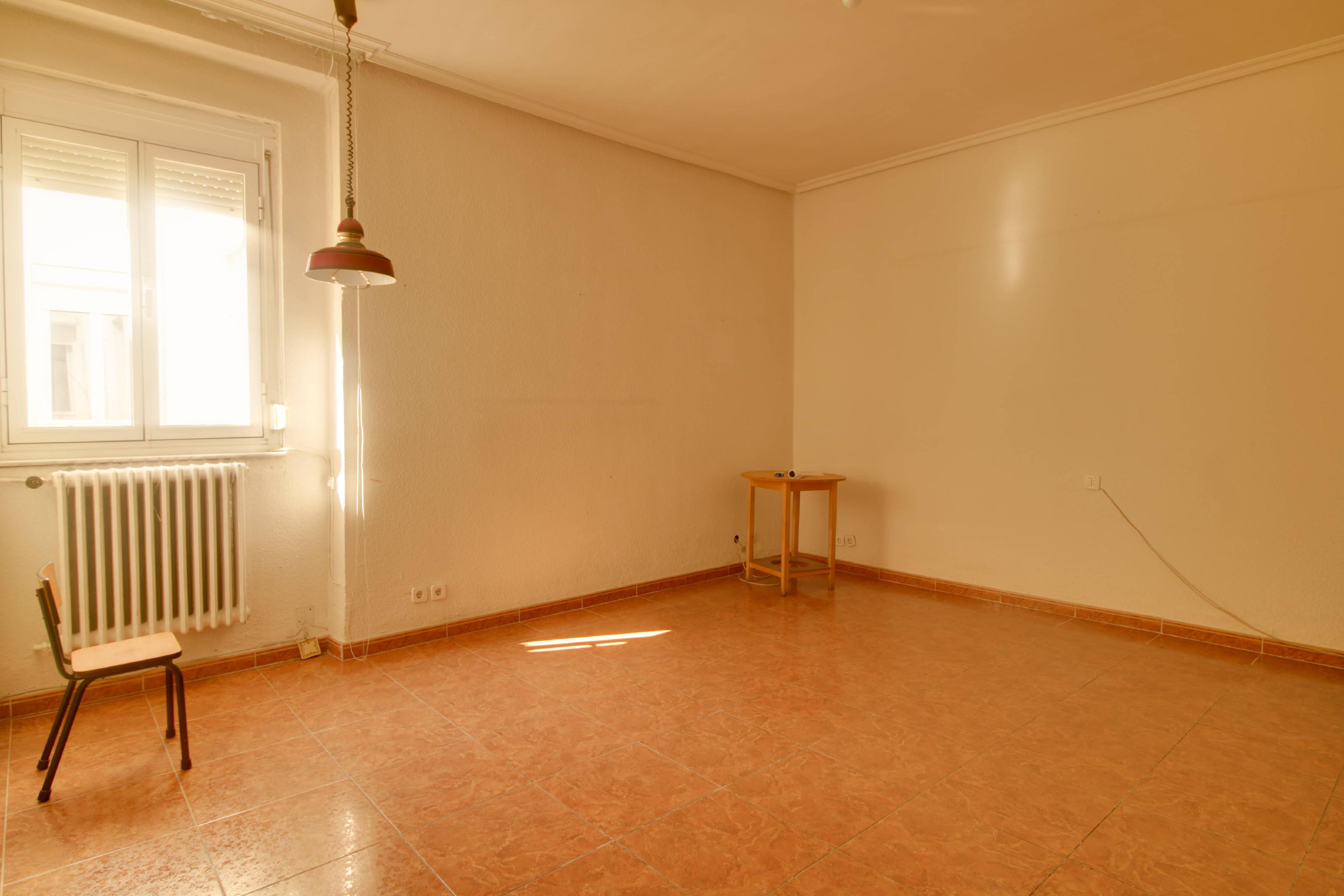 Imagen 5 Piso en venta en León / Av. Ordoño II, a pocos metros de Gúzman