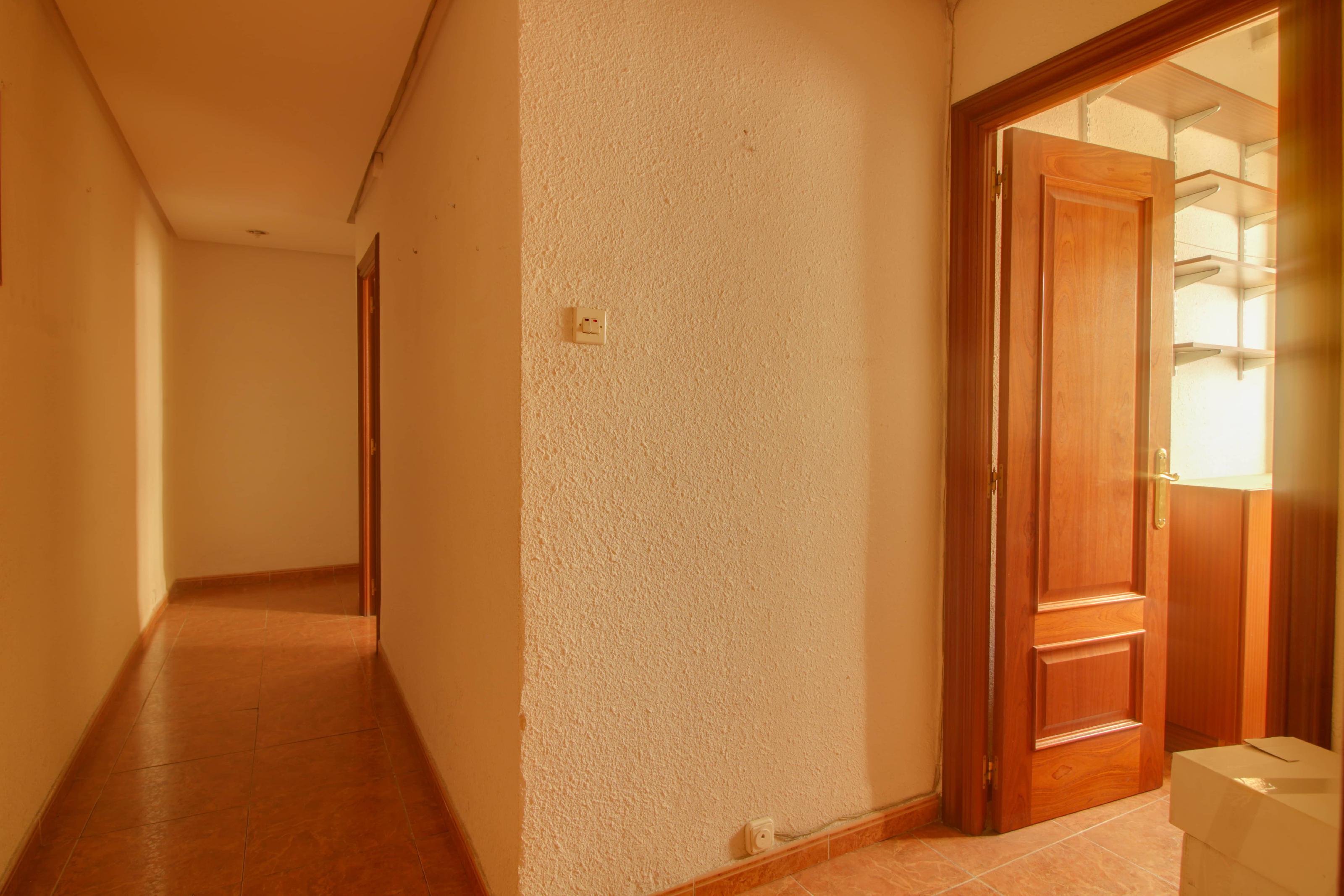 Imagen 4 Piso en venta en León / Av. Ordoño II, a pocos metros de Gúzman