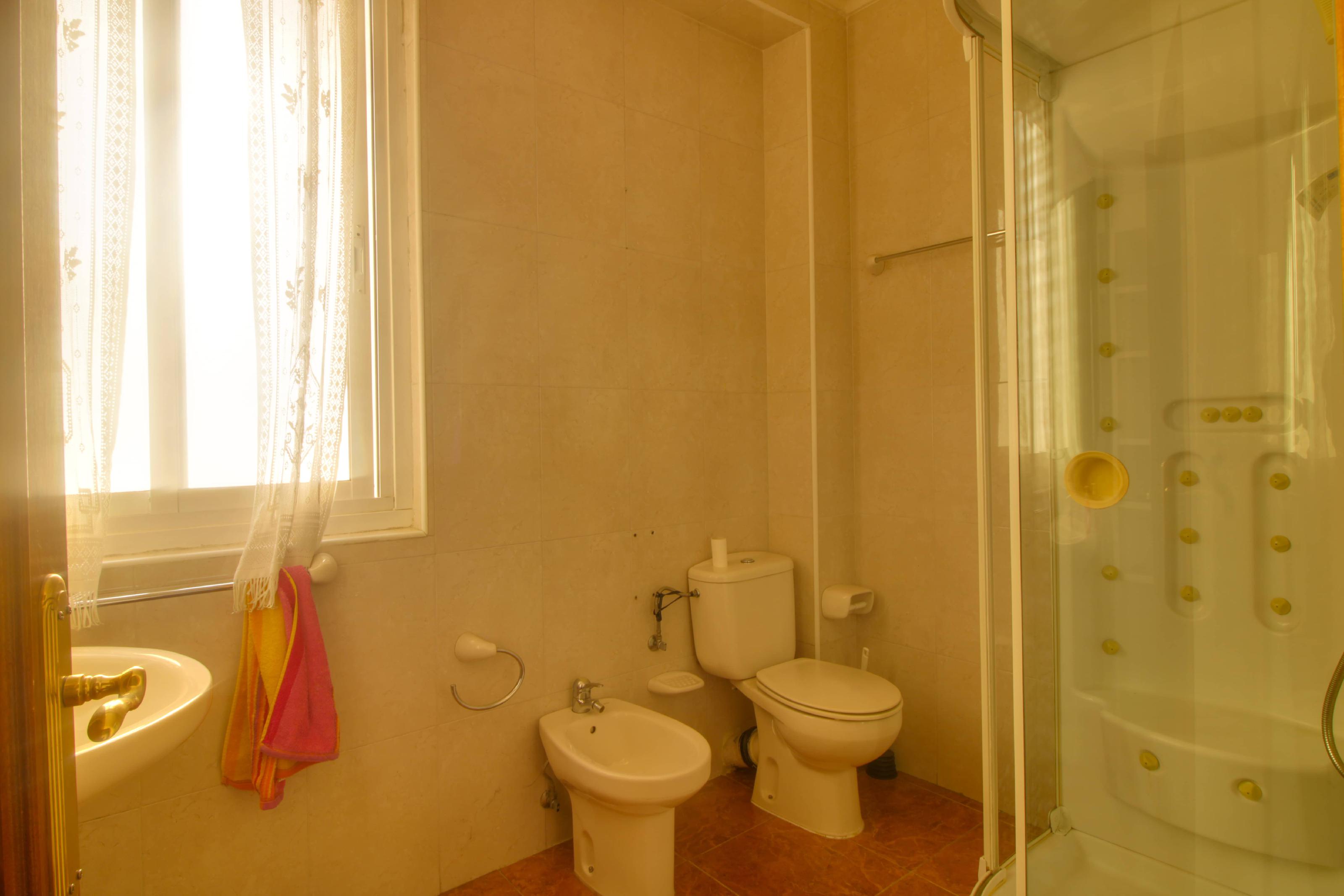 Imagen 10 Piso en venta en León / Av. Ordoño II, a pocos metros de Gúzman