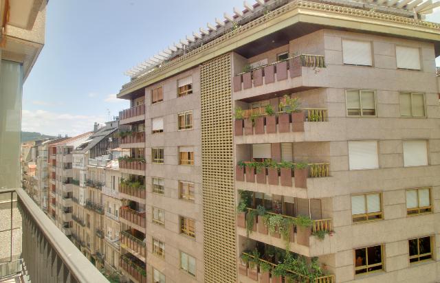 Imagen 9 Inmueble 275439 - Piso en venta en Ourense / Cardenal Quevedo a metros del parque de San Lazararo