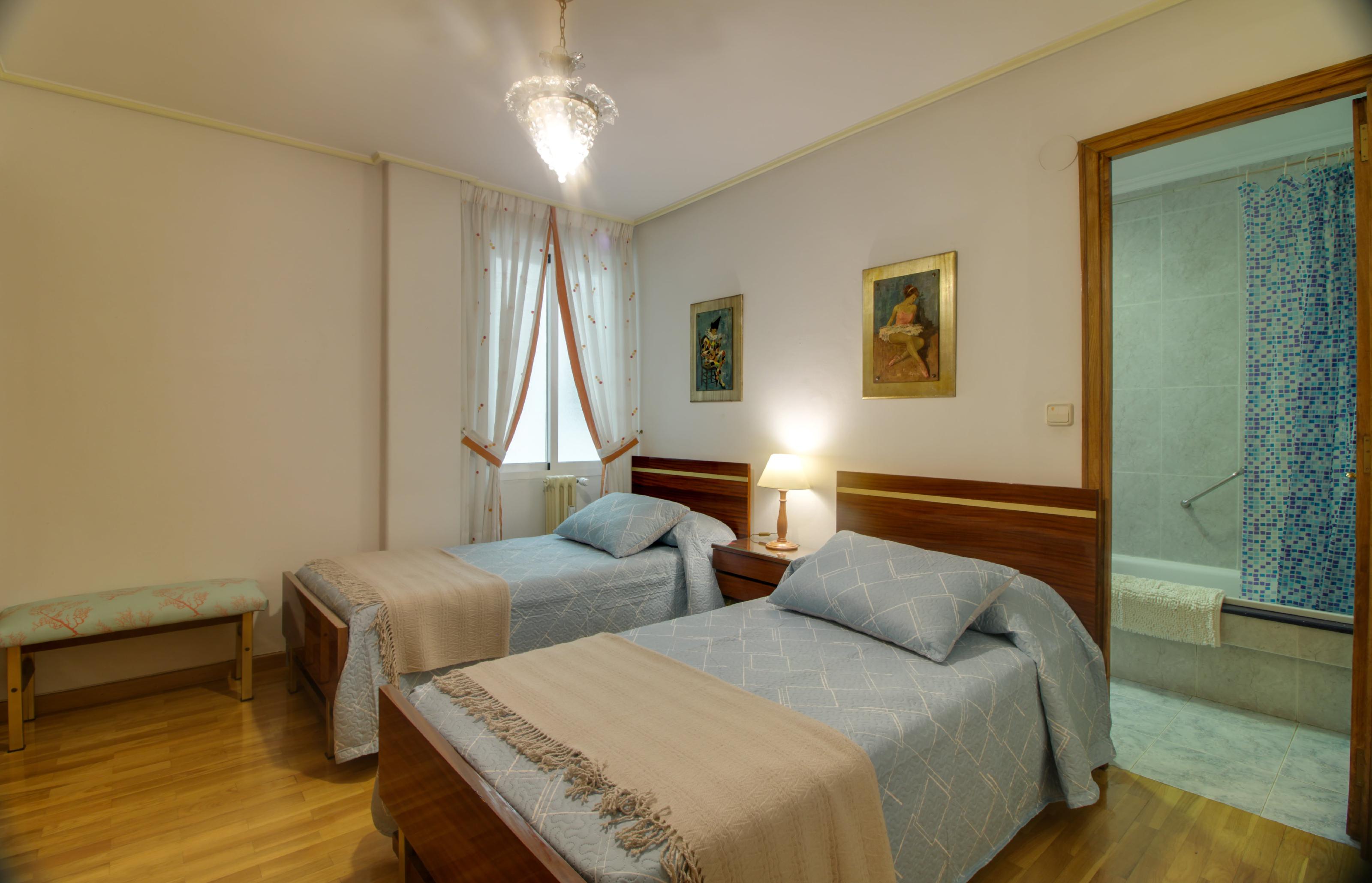 Imagen 19 Piso en venta en Ourense / Cardenal Quevedo a metros del parque de San Lazararo