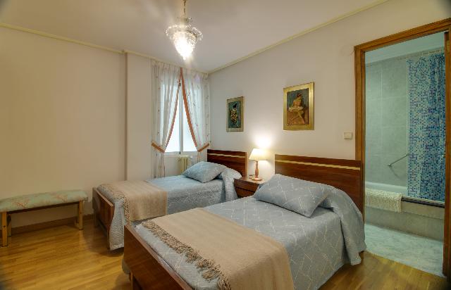 Imagen 19 Inmueble 275439 - Piso en venta en Ourense / Cardenal Quevedo a metros del parque de San Lazararo