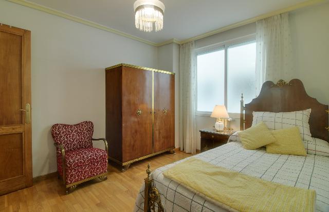 Imagen 27 Inmueble 275439 - Piso en venta en Ourense / Cardenal Quevedo a metros del parque de San Lazararo