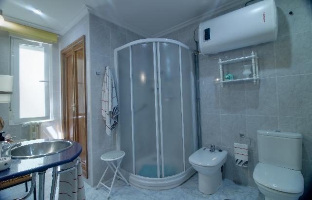 Imagen 28 Inmueble 275439 - Piso en venta en Ourense / Cardenal Quevedo a metros del parque de San Lazararo