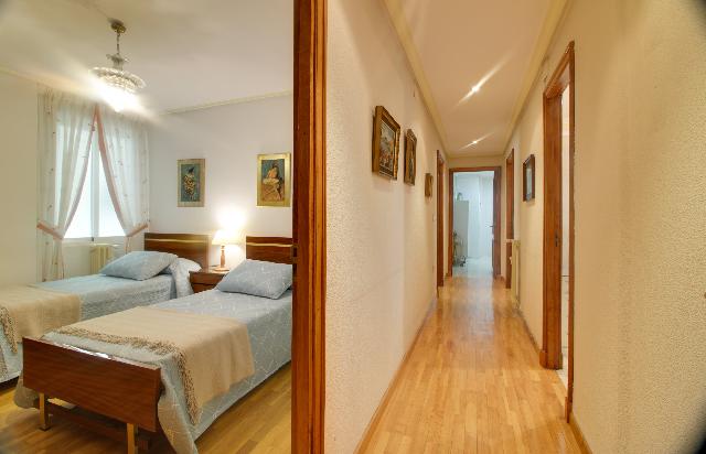 Imagen 4 Inmueble 275439 - Piso en venta en Ourense / Cardenal Quevedo a metros del parque de San Lazararo