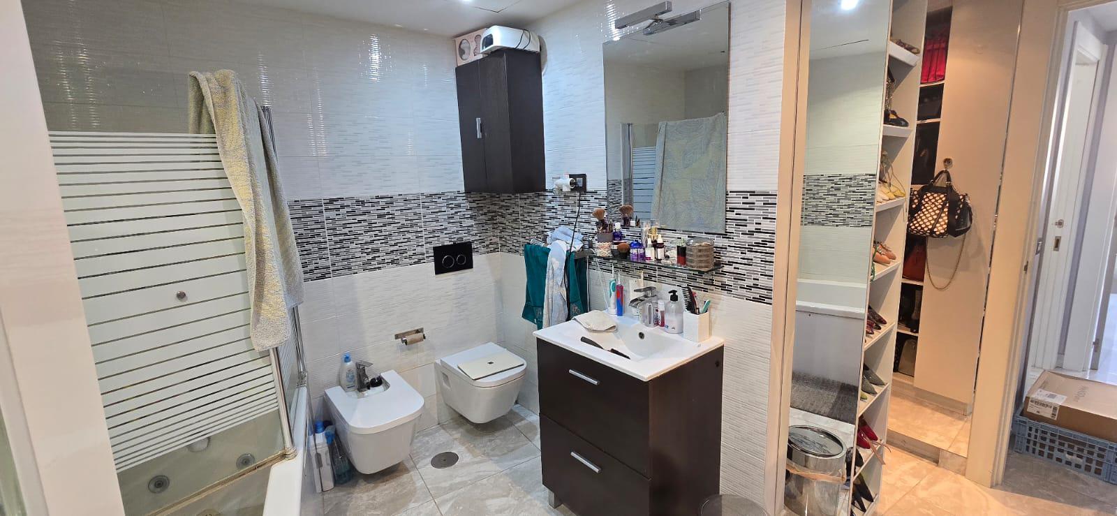 Imagen 12 Casa Aislada en venta en Mijas / Las Lagunas, Mijas Costa. Junto al Corte Ingles