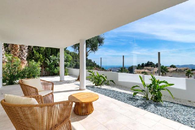 Imagen 2 Inmueble 286426 - Casa Aislada en venta en Mijas / Cerano a la zona comercial de El Higueron