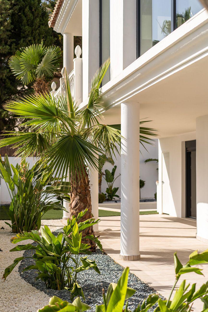 Imagen 29 Casa Aislada en venta en Mijas / Cerano a la zona comercial de El Higueron