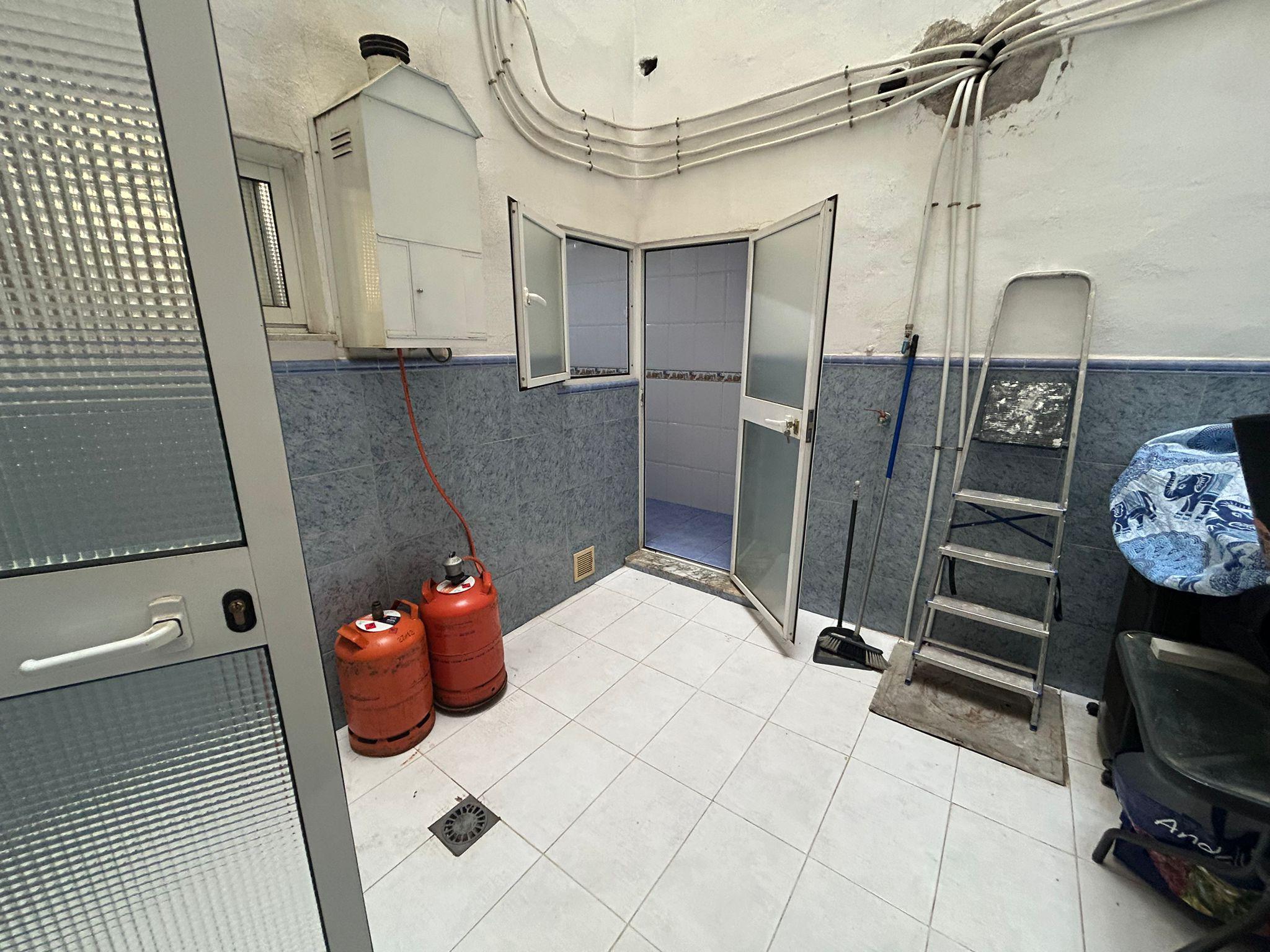 Imagen 5 Apartamento en venta en Marbella / Zona Divina Pastora