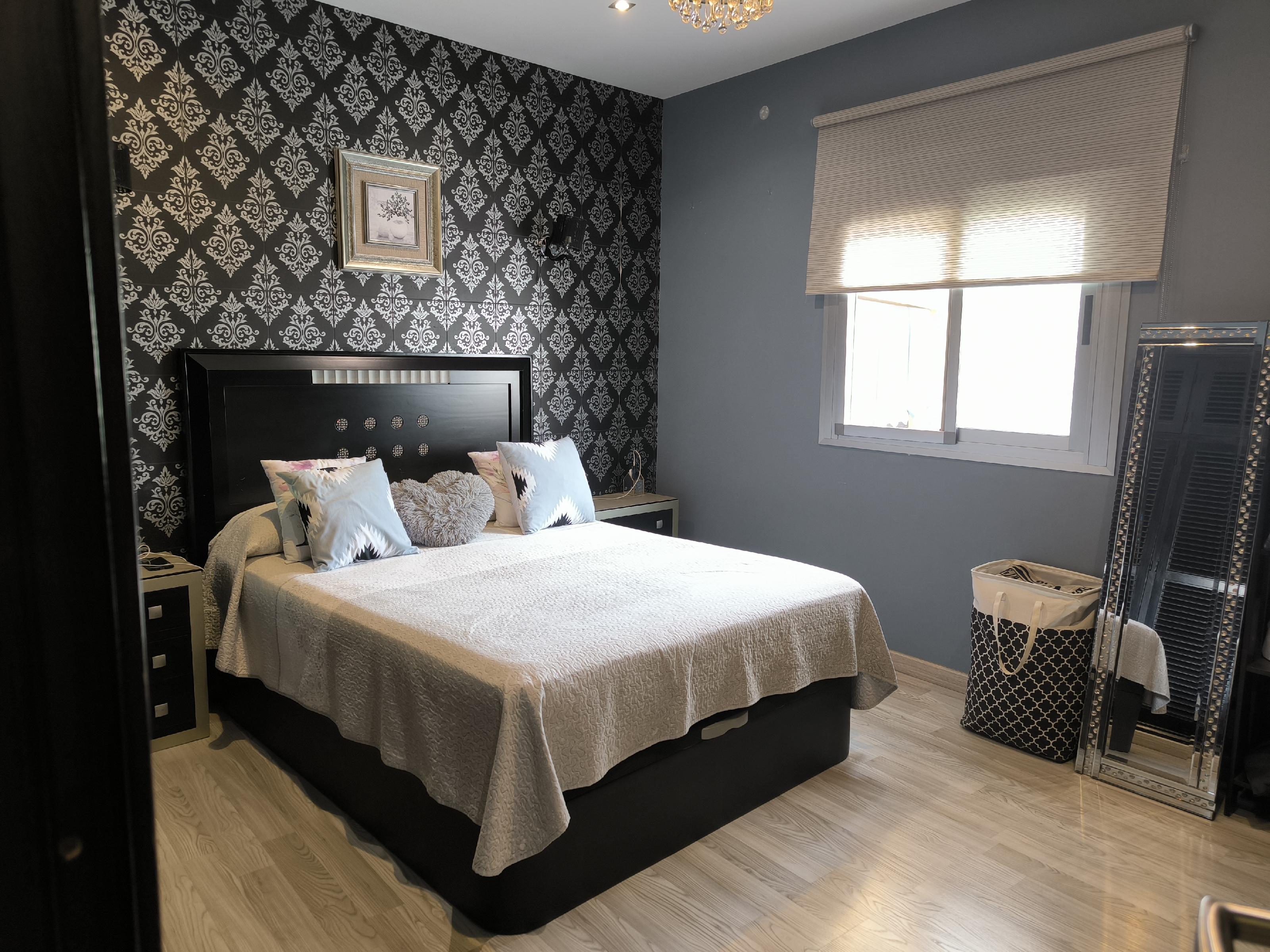 Imagen 2 Apartamento en venta en Marbella / Descubre tu nuevo hogar en el corazón de Marbella