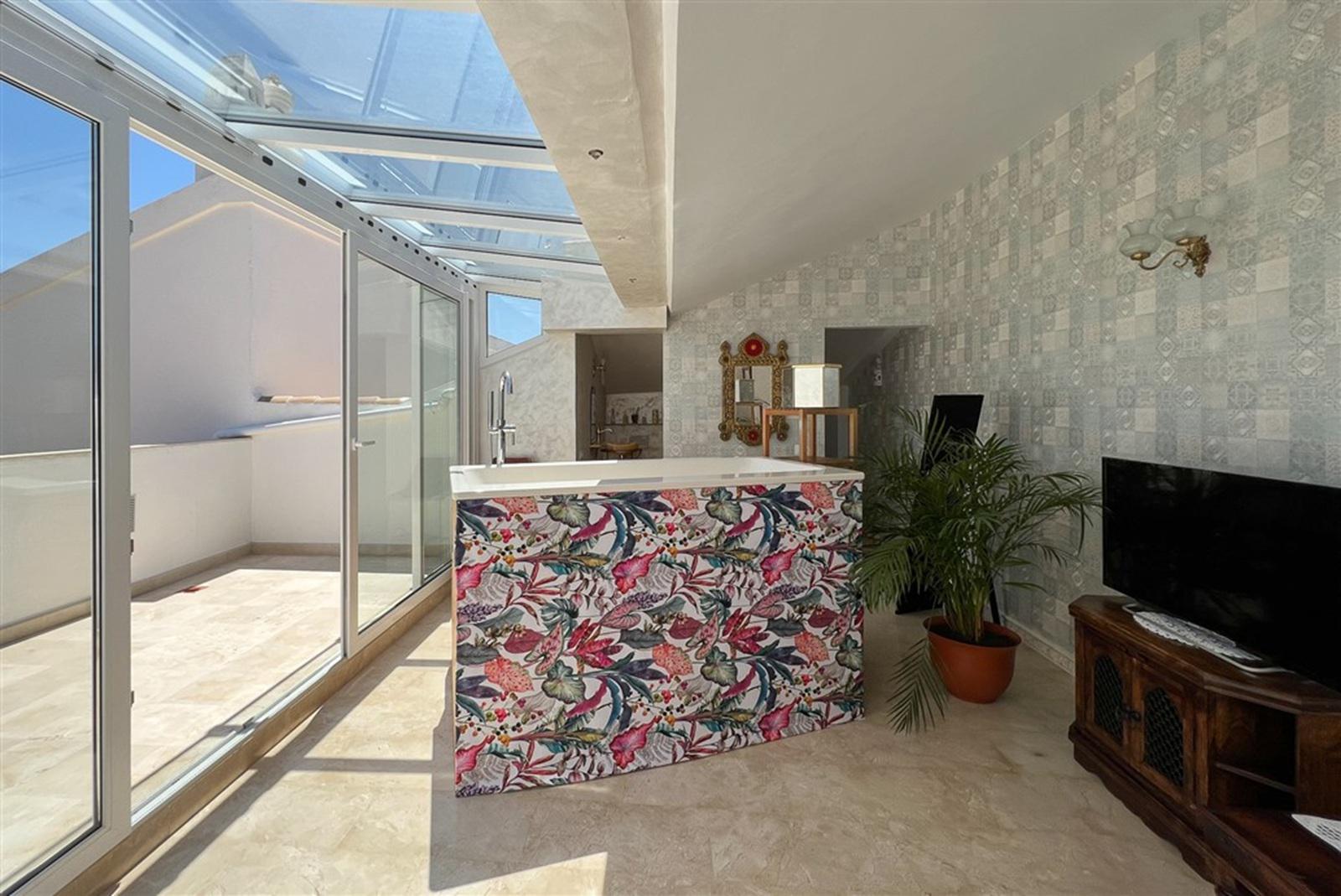 Imagen 13 Casa Pareada en venta en Mijas / Calahonda, cercano al golf y playa de Cabopino