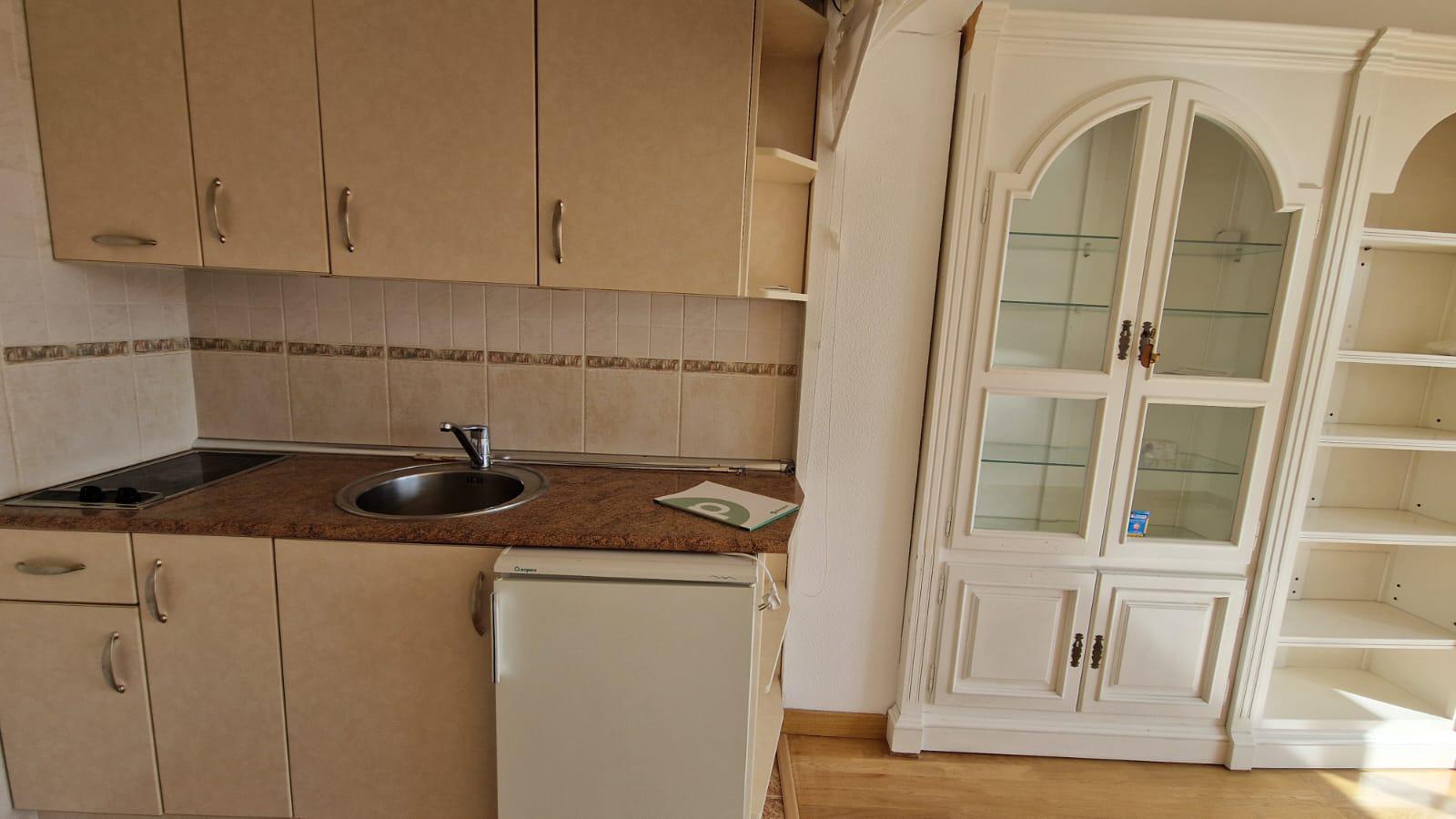 Imagen 15 Apartamento en venta en Pozuelo De Alarcón / Piso en zona Calle Cero de los Gamos, a 10 mi...