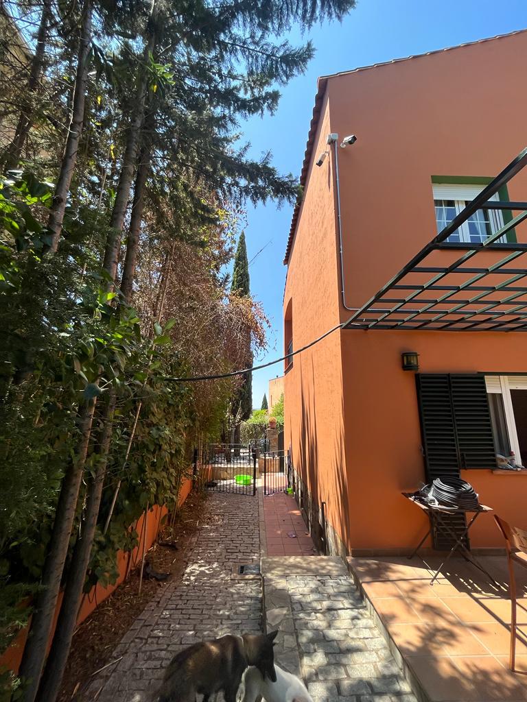 Imagen 4 Casa Aislada en venta en Cáceres / Zona de La Sierrilla