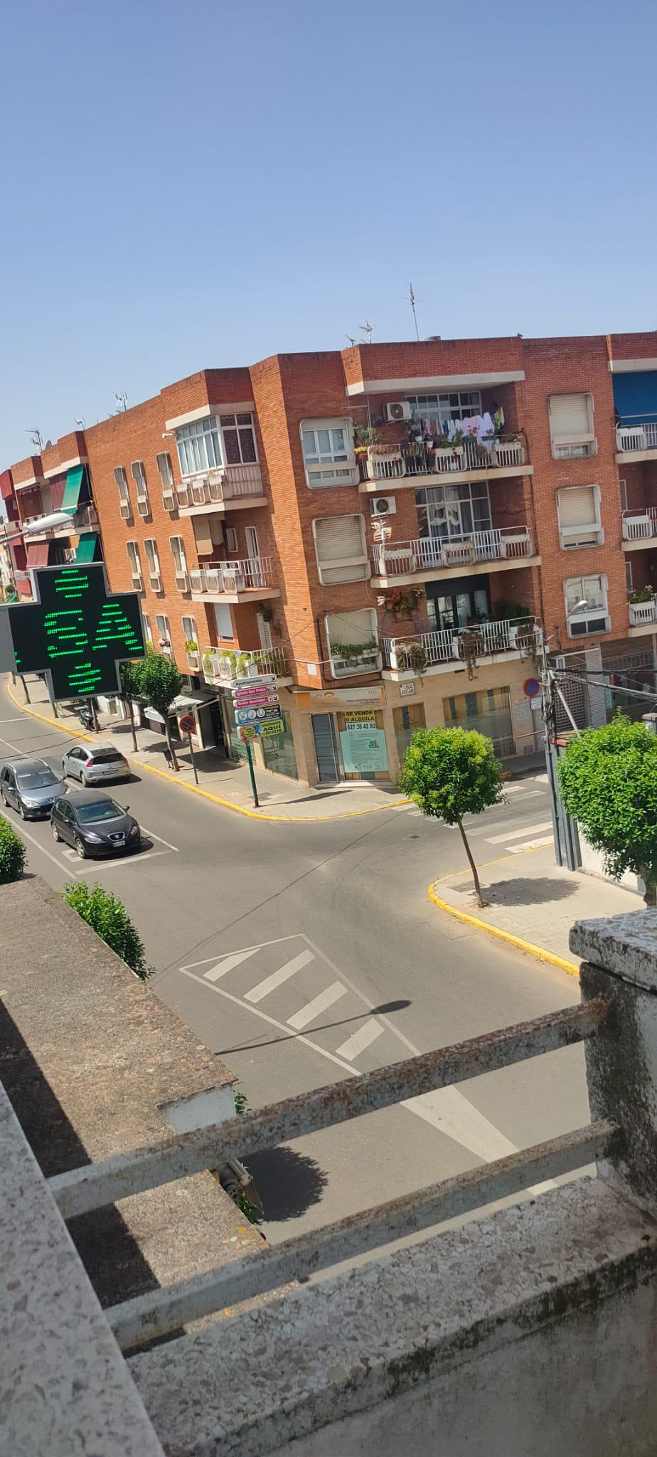 Imagen 1 Apartamento en venta en Montijo / Magnifica situación comercial y de comunicación.