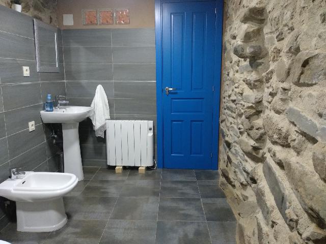 Imagen 3 Inmueble 299081 - Casa Adosada en venta en Pinofranqueado / Arqueria de Pinofranqueado, casa reformada.