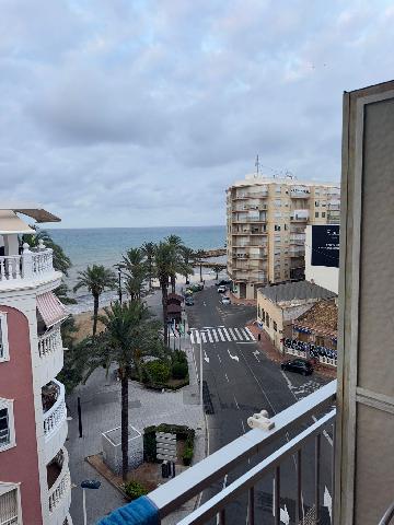 Imagen 1 Inmueble 295071 - Apto. Playa en venta en Torrevieja / A unos 25 metros de la Playa del Cura