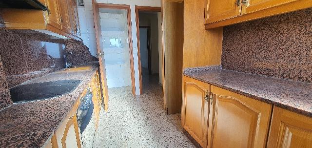 Imagen 7 Inmueble 301733 - Piso en venta en Hellín / Zona Melchor de Macanaz frente a Jardín Tamborileros