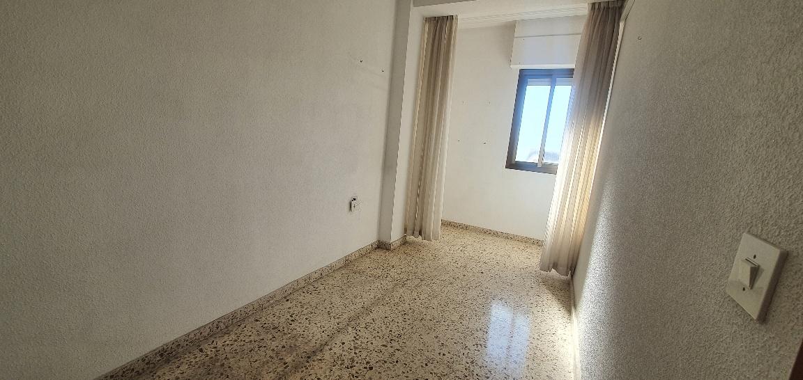 Imagen 14 Piso en venta en Hellín / Zona Melchor de Macanaz frente a Jardín Tamborileros