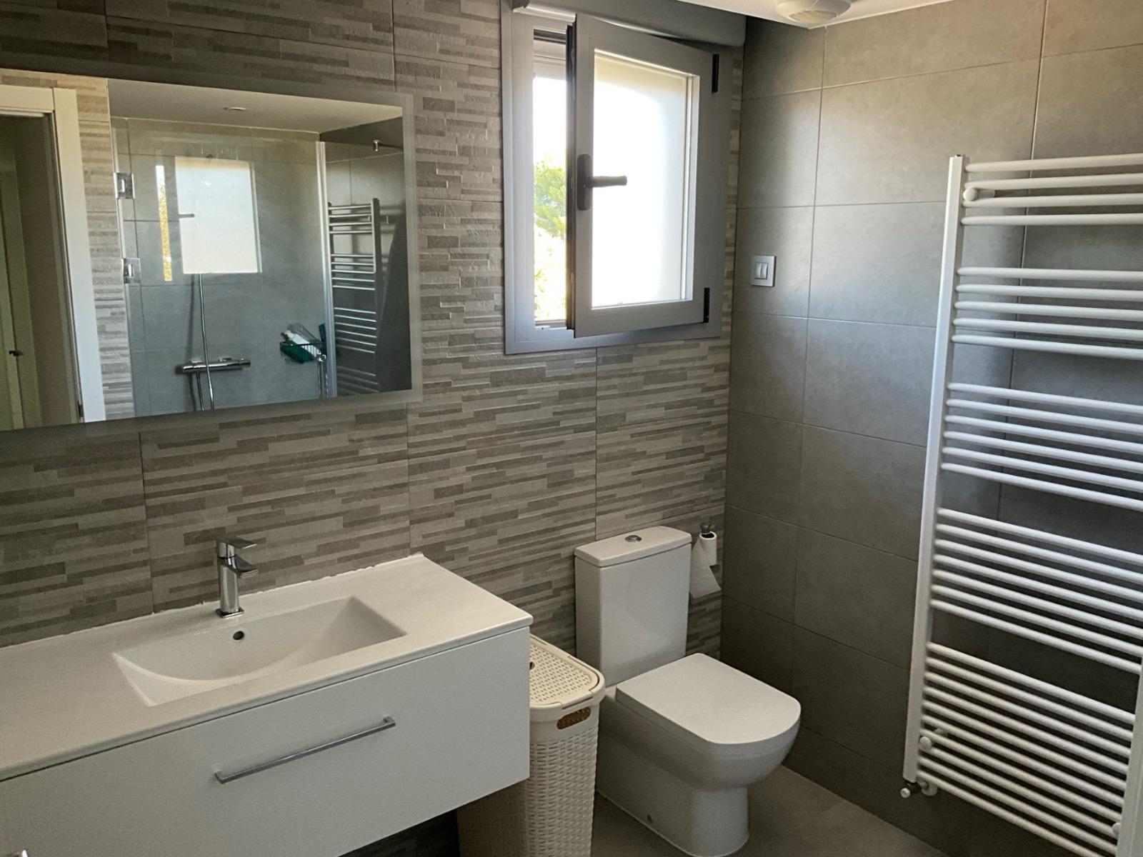 Imagen 23 Casa en venta en Boadilla Del Monte / Gran Chalet en Urbanización en Boadilla del Monte