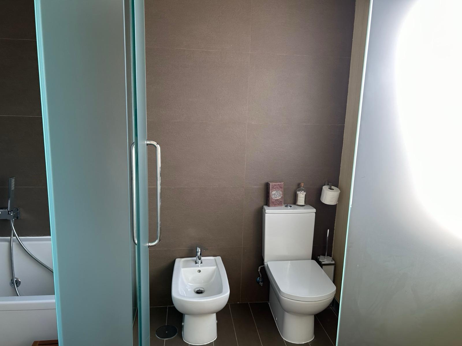 Imagen 20 Casa en venta en Boadilla Del Monte / Gran Chalet en Urbanización en Boadilla del Monte