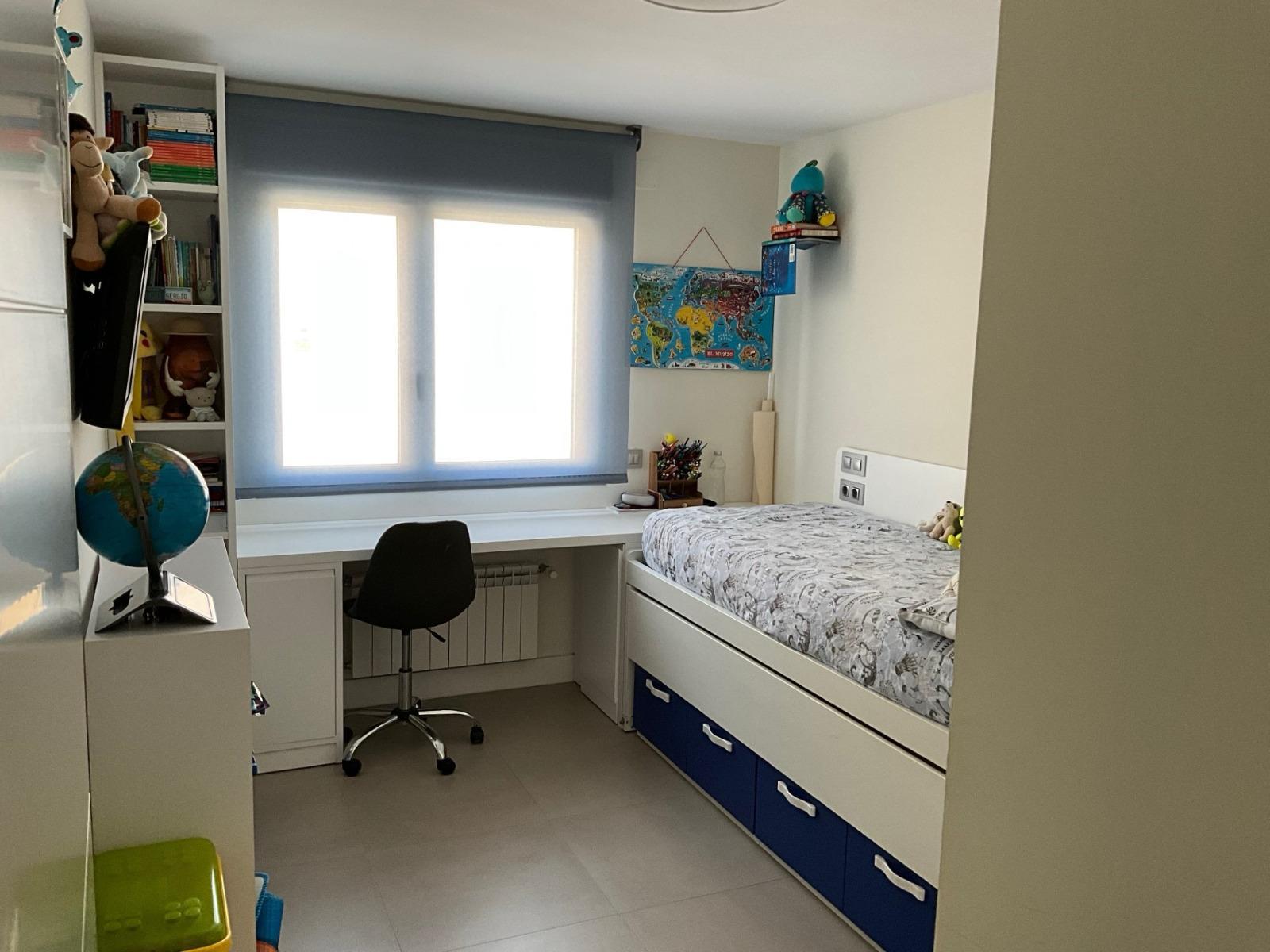 Imagen 21 Casa en venta en Boadilla Del Monte / Gran Chalet en Urbanización en Boadilla del Monte